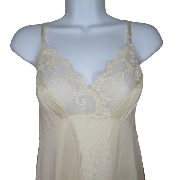 Vintage Vanity Fair Nylon Full Slip Dress Size 34L Beige Lace Overlay USA Made - Picture 5 of 13